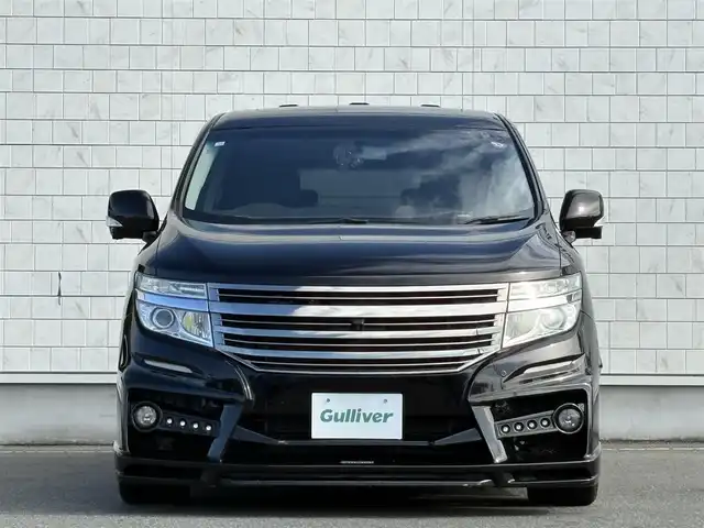 日産 エルグランド ライダー 黒本革 パワーシート 岩手県 2010(平22)年 8.1万km ファントムブラック 4WD/ツインサンルーフ/社外エアロ/社外足回り/社外テールランプ/スポーツマフラー（車検適合）/純正フリップダウンモニター/パワーバックドア/両側パワースライドドア/日産メーカーナビ/全周囲カメラ/前席シートヒーター/〇プッシュスタート/〇ドアバイザー/〇フロアマット/〇電動格納ミラー/オートライト/フォグライト/ETC/前方ドライブレコーダー/スペアキー（1本）