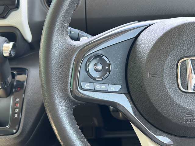 ホンダ Ｎ ＢＯＸ L ターボ 茨城県 2021(令3)年 3.8万km プラチナホワイトパール 衝突被害軽減システム/横滑り防止装置/コーナーセンサー/レーンキープアシスト/サイドエアバッグ/カーテンエアバッグ/8インチ純正SDナビ(Bluetooth/バックカメラ/AppleCarPlay/フルセグTV)/ドライブレコーダー/両側パワースライドドア/レーダークルーズコントロール/LEDオートライト/シートヒーター/ベンチシート/純正フロアマット/純正14インチアルミホイール/パドルシフト/アイドリングストップ/USB入力端子/スマートキー