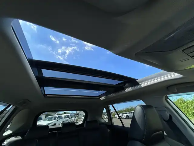 トヨタ ＲＡＶ４ ハイブリットG 熊本県 2019(令1)年 5万km ホワイトパールクリスタルシャイン サンルーフ/純正ナビ/　　CD/DVD/BT/フルセグ/バックカメラ/レーダークルーズコントロールACC/LEDオートライト/シートヒーター/純正18インチアルミホイール/アイドリングストップ/スマートキー/ETC2.0