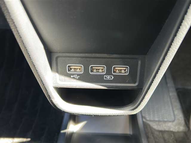 ホンダ Ｎ ＯＮＥ オリジナル 静岡県 2024(令6)年 0.7万km フィヨルドミストパール 社外ディスプレイオーディオ/・CD/・DVD/・Bluetooth/・USB/・AM/・FM/主要装備/・衝突軽減/・レーンキープ/・追従クルコン/・コーナーセンサー後/・バックカメラ/・ドラレコ前後/・ETC/・ステリモ/・電動パーキングブレーキ/・オートホールド/・LEDヘッドライト/・オートライト/・純正フロアマット/・スマートキー/・プッシュスタート