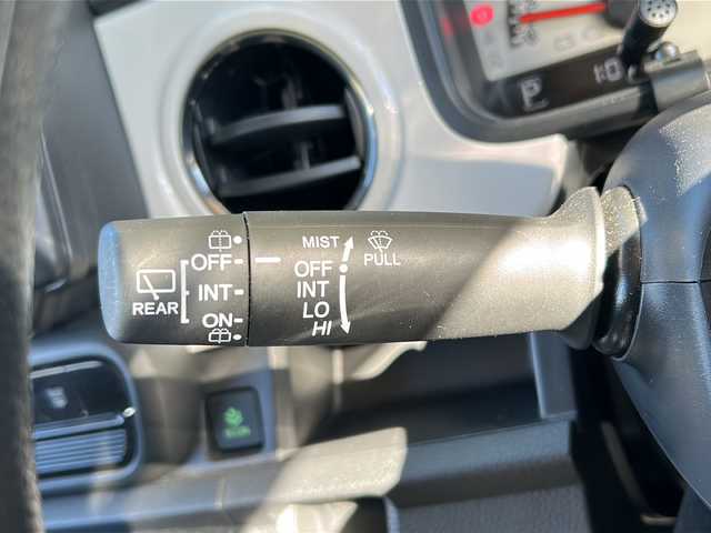 ホンダ Ｎ ＯＮＥ オリジナル 静岡県 2024(令6)年 0.7万km フィヨルドミストパール 社外ディスプレイオーディオ/・CD/・DVD/・Bluetooth/・USB/・AM/・FM/主要装備/・衝突軽減/・レーンキープ/・追従クルコン/・コーナーセンサー後/・バックカメラ/・ドラレコ前後/・ETC/・ステリモ/・電動パーキングブレーキ/・オートホールド/・LEDヘッドライト/・オートライト/・純正フロアマット/・スマートキー/・プッシュスタート