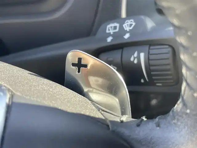 ボルボ Ｖ４０ D4 モメンタム 栃木県 2018(平30)年 5.6万km アイスホワイト 純正HDDナビ/(AM/FM/CD/DVD/HDD/Bluetooth)/アダプティブクルーズコントロール /衝突被害軽減ブレーキ /レーンキーピング /ブラインドスポットインフォメーション /バックカメラ /シートヒーター /パワーシート /ETC /保証書/取扱説明書/スペアキー