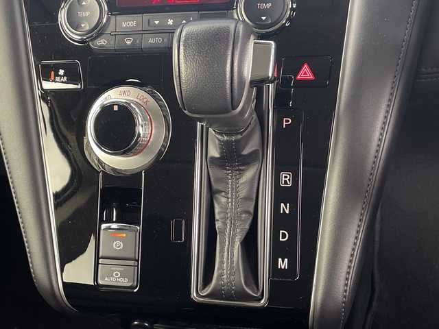 三菱 デリカＤ：５ P 埼玉県 2021(令3)年 4万km ダイヤモンドブラックマイカ 電動サイドステップ　/純正10.1型ナビ　/全方位カメラ　/両側パワースライドドア　/電動リアゲート　/ドライブレコーダー　/ＥＴＣ　/アダプティブクルーズコントロール/レーンキープアシスト/衝突軽減システム/ブラインドスポットモニター/パドルシフト/パワーシート　/シートヒーター　/ステアリングヒーター　/純正アルミホイール/フロアマット/オートマティックハイビーム/LEDヘッドライト