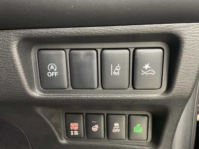 三菱 デリカＤ：５ P 埼玉県 2021(令3)年 4万km ダイヤモンドブラックマイカ 電動サイドステップ　/純正10.1型ナビ　/全方位カメラ　/両側パワースライドドア　/電動リアゲート　/ドライブレコーダー　/ＥＴＣ　/アダプティブクルーズコントロール/レーンキープアシスト/衝突軽減システム/ブラインドスポットモニター/パドルシフト/パワーシート　/シートヒーター　/ステアリングヒーター　/純正アルミホイール/フロアマット/オートマティックハイビーム/LEDヘッドライト