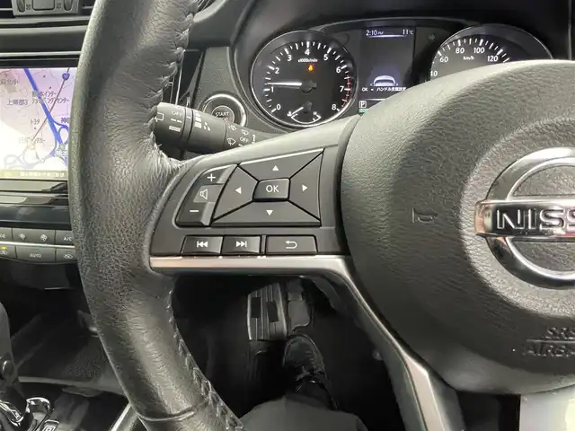 日産 エクストレイル 20Xi 熊本県 2018(平30)年 7.4万km ブリリアントホワイトパール ４WD/純正ナビMM517D-L（ＣＤ・ＤＶＤ・フルセグ・ＢＴ・ＳＤ・ＡＵＸ）/アラウンドビューモニター　/純正前方ドライブレコーダー　/ビルトインＥＴＣ　/レーダークルーズコントロール/衝突軽減ブレーキ/横滑り防止/ダウンヒルアシスト/前後クリアランスソナー　/プロパイロット/パワーバックドア/アイドリングストップ/デジタルインナーミラー/純正フロアマット/純正１８インチAW/オートライト/LEDヘッドライト/フォグライト/スマートキー/プッシュスタート