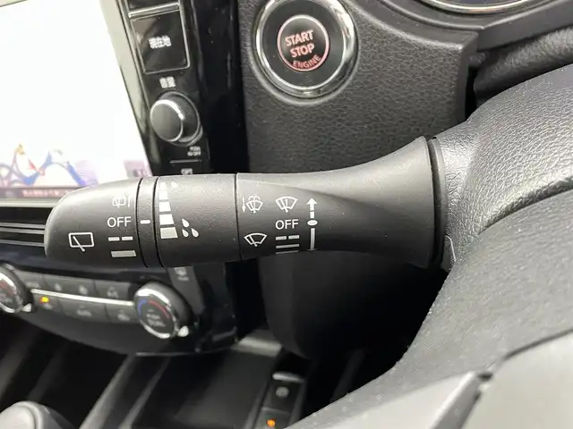 日産 エクストレイル 20Xi 熊本県 2018(平30)年 7.4万km ブリリアントホワイトパール ４WD/純正ナビMM517D-L（ＣＤ・ＤＶＤ・フルセグ・ＢＴ・ＳＤ・ＡＵＸ）/アラウンドビューモニター　/純正前方ドライブレコーダー　/ビルトインＥＴＣ　/レーダークルーズコントロール/衝突軽減ブレーキ/横滑り防止/ダウンヒルアシスト/前後クリアランスソナー　/プロパイロット/パワーバックドア/アイドリングストップ/デジタルインナーミラー/純正フロアマット/純正１８インチAW/オートライト/LEDヘッドライト/フォグライト/スマートキー/プッシュスタート