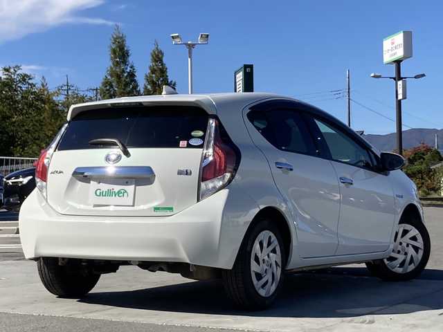 トヨタ,アクア,Sスタイルブラック,LKA.衝突軽減.トヨタ純正ナビ.ISOFIX