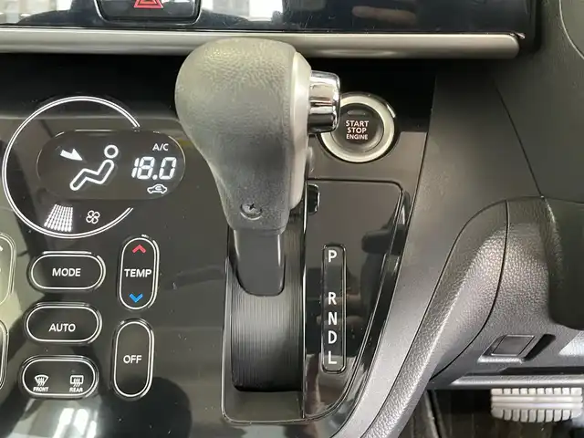 日産 デイズ ルークス ハイウェイスター Gターボ 沖縄県 2018(平30)年 6.2万km スパークリングレッド/ブラック (株)IDOMが運営する【じしゃロンOO店】の自社ローン専用車両になりますこちらは現金またはオートローンご利用時の価格です。自社ローンご希望の方は別途その旨お申付け下さい/・プッシュスタート /・純正ナビ /・TV /・Bluetooth接続  /・全方位カメラ /・ETC　/・両側パワースライドドア　/・横滑り防止装置　/・衝突被害軽減システム　/・レーンキープアシスト　/・純正アルミホイール