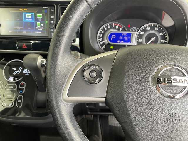 日産 デイズ ルークス ハイウェイスター Gターボ 沖縄県 2018(平30)年 6.2万km スパークリングレッド/ブラック (株)IDOMが運営する【じしゃロンOO店】の自社ローン専用車両になりますこちらは現金またはオートローンご利用時の価格です。自社ローンご希望の方は別途その旨お申付け下さい/・プッシュスタート /・純正ナビ /・TV /・Bluetooth接続  /・全方位カメラ /・ETC　/・両側パワースライドドア　/・横滑り防止装置　/・衝突被害軽減システム　/・レーンキープアシスト　/・純正アルミホイール