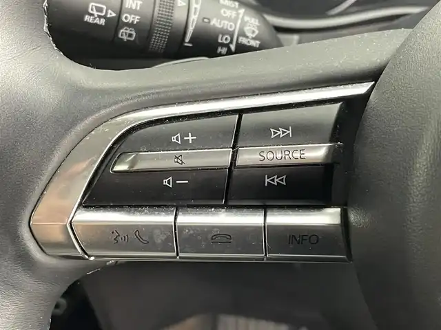 マツダ ＣＸ－３０ XD Lパッケージ 道央・札幌 2021(令3)年 5.4万km スノーフレイクホワイトパールマイカ ・４WD/・メーカーナビ/　CD/DVD/BT/HDMI/フルセグ/・全方位カメラ/・ビルトインETC/・i-ACTIVSENSE/・ドライバーモニタリング/・レーダークルーズコントロール/・レーンキープアシスト/・クリアランスソナー/・オートハイビーム/・BSM/・レザーシート/・D席パワーシート/・前席シートヒーター/・ステアリングヒーター/・LEDヘッドライト/・フォグライト/・オートライト/・プッシュスタート/・スマートキー/・純正フロアマット/・ドアバイザー