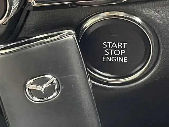 マツダ ＣＸ－３０ XD Lパッケージ 道央・札幌 2021(令3)年 5.4万km スノーフレイクホワイトパールマイカ ・４WD/・メーカーナビ/　CD/DVD/BT/HDMI/フルセグ/・全方位カメラ/・ビルトインETC/・i-ACTIVSENSE/・ドライバーモニタリング/・レーダークルーズコントロール/・レーンキープアシスト/・クリアランスソナー/・オートハイビーム/・BSM/・レザーシート/・D席パワーシート/・前席シートヒーター/・ステアリングヒーター/・LEDヘッドライト/・フォグライト/・オートライト/・プッシュスタート/・スマートキー/・純正フロアマット/・ドアバイザー