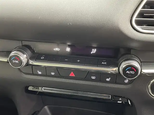 マツダ ＣＸ－３０ XD Lパッケージ 道央・札幌 2021(令3)年 5.4万km スノーフレイクホワイトパールマイカ ・４WD/・メーカーナビ/　CD/DVD/BT/HDMI/フルセグ/・全方位カメラ/・ビルトインETC/・i-ACTIVSENSE/・ドライバーモニタリング/・レーダークルーズコントロール/・レーンキープアシスト/・クリアランスソナー/・オートハイビーム/・BSM/・レザーシート/・D席パワーシート/・前席シートヒーター/・ステアリングヒーター/・LEDヘッドライト/・フォグライト/・オートライト/・プッシュスタート/・スマートキー/・純正フロアマット/・ドアバイザー