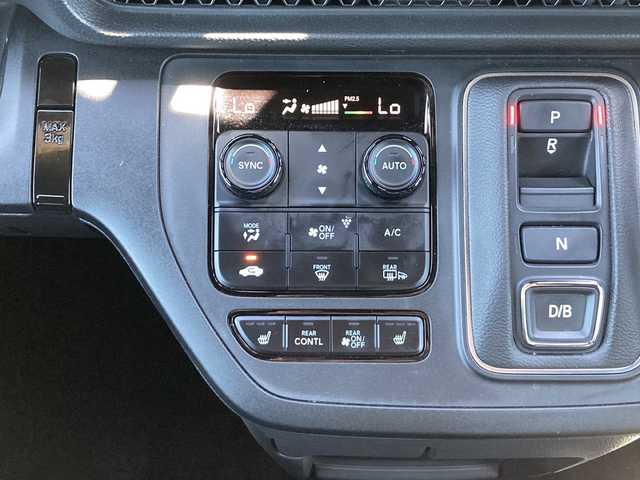 ホンダ ステップワゴン スパーダ eHEV 佐賀県 2023(令5)年 1.3万km クリスタルブラックパール 純正11.4インチナビ/マルチビューカメラ/アダプティブクルーズコントロール/衝突被害軽減ブレーキ/クリアランスソナー/ブラインドスポットモニター/車線逸脱警報機能/SOSコール/両側パワースライドドア/電動パーキングブレーキ/オートブレーキホールド/ETC/パワーバックドア/ハーフレザーシート/シートヒーター/オットマン/シートバックテーブル/ステアリングリモコン/レザーステアリング/LEDヘッドライト/フォグライト/純正アルミホイール