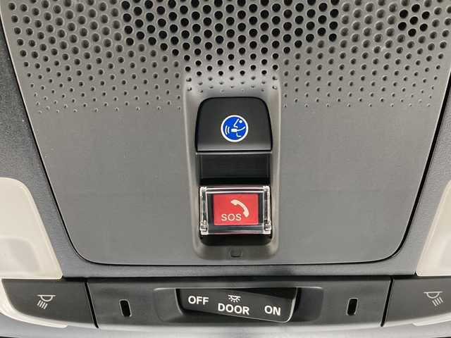 ホンダ ステップワゴン スパーダ eHEV 佐賀県 2023(令5)年 1.3万km クリスタルブラックパール 純正11.4インチナビ/マルチビューカメラ/アダプティブクルーズコントロール/衝突被害軽減ブレーキ/クリアランスソナー/ブラインドスポットモニター/車線逸脱警報機能/SOSコール/両側パワースライドドア/電動パーキングブレーキ/オートブレーキホールド/ETC/パワーバックドア/ハーフレザーシート/シートヒーター/オットマン/シートバックテーブル/ステアリングリモコン/レザーステアリング/LEDヘッドライト/フォグライト/純正アルミホイール