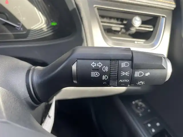 レクサス ＵＸ 200 バージョンL 鹿児島県 2019(令1)年 4.5万km グラファイトブラックガラスフレーク サンルーフ/純正ナビ/（Bluetooth/CD/DVD/TV/フルセグ/）/パノラミックビューモニター/クルーズコントロール/LEDオートライト/レザーシート/オートエアコン/アイドリンクストップ/スマートキー/ETC