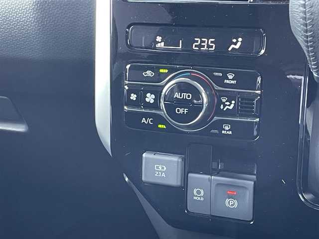 トヨタ ルーミー カスタムG 山口県 2022(令4)年 5.6万km 黒 純正ナビ【CN-RX06WD】/　CD/DVD/BD/AM/FM/フルセグテレビ/Bluetooth/アラウンドビューモニター/ETC/前後ドライブレコーダー/アイドリングストップ/両側パワースライドドア/USB端子/電動パーキングブレーキ/電動格納ウィンカーミラー/コーナーセンサー/純正フロアマット/純正アルミホイール14インチ/後席フラットシート/純正LEDヘッドライト/フォグランプ