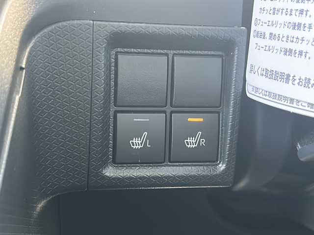 ダイハツ タント ファンクロスターボ 静岡県 2023(令5)年 1.2万km ブラックマイカメタリック/サンドベージュメタリック 社外メモリナビ/・CD/・DVD/・フルセグＴＶ/・Bluetooth/・AM/・FM/主要装備/・両側パワスラ/・衝突軽減/・レーンキープ/・コーナーセンサー前後/・バックカメラ/・ETC/・ドラレコ前/・シートヒーターD/N席/・ステリモ/・電動パーキングブレーキ/・オートホールド/・LEDヘッドライト/・オートライト/・オートハイビーム/・フォグランプ/・社外フロアマット/・純正フアルミホイール/・スペアキー1本