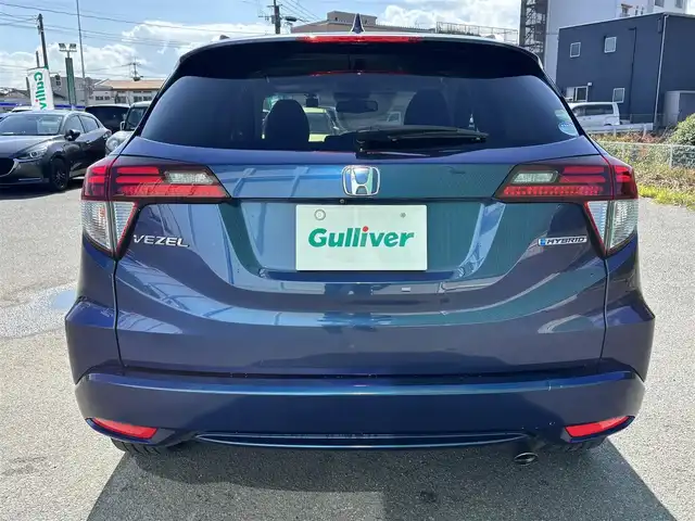 ホンダ ヴェゼル ハイブリッド 福岡県 2016(平28)年 8万km 青 純正ナビ(ワンセグテレビ・CD・DVD・BT)/・VXM-174VFi/バックカメラ/ETC/純正アルミホイール/前席シートヒーター/プッシュスタート/社外フロアマット/スマートキー