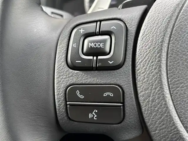 レクサス ＩＳ 300 茨城県 2023(令5)年 0.6万km グラファイトブラックガラスフレーク ワンオーナー/純正メモリナビ(AM/FM/TV/Miracast/BT/CD/DVD)/バックカメラ/追従型クルーズコントロール/ETC2.0/3眼LEDヘッドライト/レザーシート/パワーシート(D/N席)/電動リアゲート/純正アルミホイール/ブラインドスポットモニター/レクサスセーフティシステムプラス/・プリクラッシュセーフティ/・レーントレーシング/・オートマチックハイビーム/・レーダークルーズコントロール/・ロードサインアシスト/・先行車発進告知機能/・ドライバー異常時対応システム/パワーステアリング/オートライト/パドルシフト