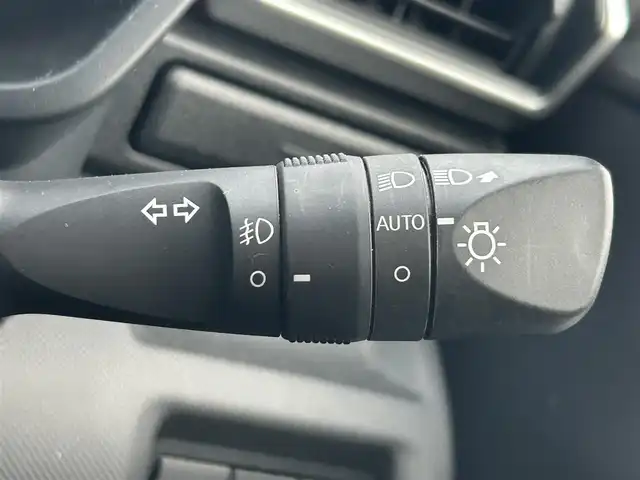 ダイハツ ロッキー G 大阪府 2021(令3)年 1.7万km ブラックマイカメタリック/シャイニングホワイトパール ワンオーナー/純正9インチメモリナビ/BTオーディオ/CD/DVD/フルセグテレビ/バックカメラ/前席シートヒーター/ETC/クルーズコントロール/ステアリングスイッチ/純正フロアマット/純正ドアバイザー/純正17インチAW/LEDヘッドライト/オートライト/フォグランプ/スペアキー