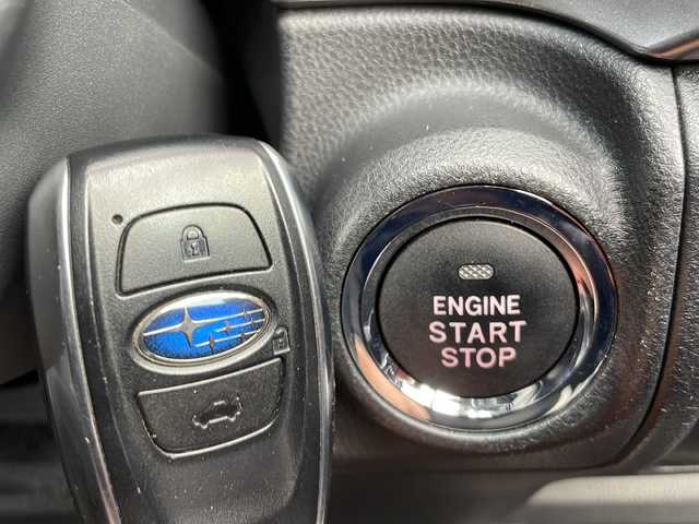 スバル インプレッサ Ｇ４ 2．0i－S アイサイト 山口県 2017(平29)年 5万km ダークブルーパール ワンオーナー/純正8インチSDナビ【CN-LR820D】/・AM/FM/iPod/USB/SD/CD/DVD/Bluetooth/フルセグテレビ/バックカメラ/ETC/純正フロアマット/18インチ純正アルミホイール/LEDヘッドランプ/フォグランプ/オートライト/前席パワーシート/スマートキー/スペアキー/プッシュアップスタート/電動パーキングブレーキ/パドルシフト/アイドリングストップ/アイサイト/・プリクラッシュブレーキ/・全車速追従機能付クルーズコントロール/・AT誤発進抑制制御/・車線逸脱抑制/・車線逸脱警報/・ふらつき警報/取扱説明書/保証書/記録簿