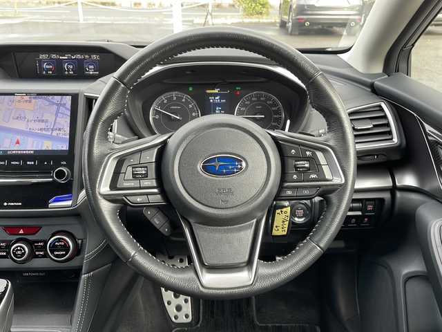 スバル インプレッサ Ｇ４ 2．0i－S アイサイト 山口県 2017(平29)年 5万km ダークブルーパール ワンオーナー/純正8インチSDナビ【CN-LR820D】/・AM/FM/iPod/USB/SD/CD/DVD/Bluetooth/フルセグテレビ/バックカメラ/ETC/純正フロアマット/18インチ純正アルミホイール/LEDヘッドランプ/フォグランプ/オートライト/前席パワーシート/スマートキー/スペアキー/プッシュアップスタート/電動パーキングブレーキ/パドルシフト/アイドリングストップ/アイサイト/・プリクラッシュブレーキ/・全車速追従機能付クルーズコントロール/・AT誤発進抑制制御/・車線逸脱抑制/・車線逸脱警報/・ふらつき警報/取扱説明書/保証書/記録簿