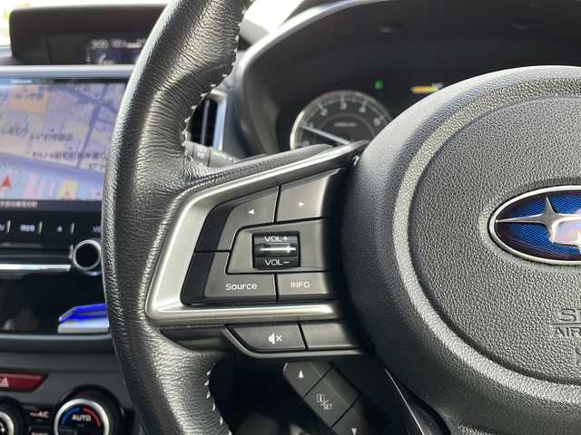 スバル インプレッサ Ｇ４ 2．0i－S アイサイト 山口県 2017(平29)年 5万km ダークブルーパール ワンオーナー/純正8インチSDナビ【CN-LR820D】/・AM/FM/iPod/USB/SD/CD/DVD/Bluetooth/フルセグテレビ/バックカメラ/ETC/純正フロアマット/18インチ純正アルミホイール/LEDヘッドランプ/フォグランプ/オートライト/前席パワーシート/スマートキー/スペアキー/プッシュアップスタート/電動パーキングブレーキ/パドルシフト/アイドリングストップ/アイサイト/・プリクラッシュブレーキ/・全車速追従機能付クルーズコントロール/・AT誤発進抑制制御/・車線逸脱抑制/・車線逸脱警報/・ふらつき警報/取扱説明書/保証書/記録簿