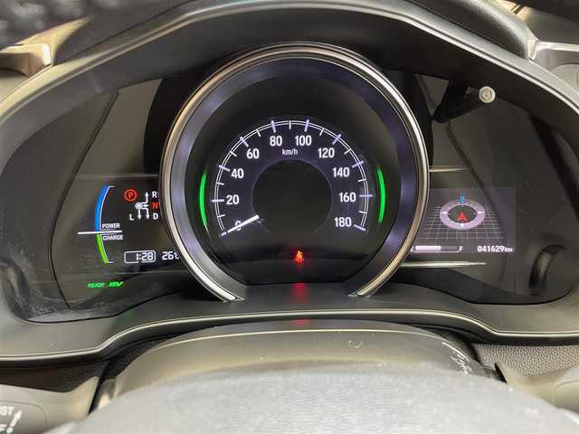 ホンダ フィット ハイブリット S ホンダセンシング 岩手県 2018(平30)年 4.2万km クリスタルブラックパール アイドリングストップ/ホンダセンシング/MTモード付きAT/クルーズコントロール/横滑り防止装置/レーンアシスト/純正フロアマット/ETC/純正LEDヘッドライト/チップアップシート/ドライブレコーダー/バックカメラ