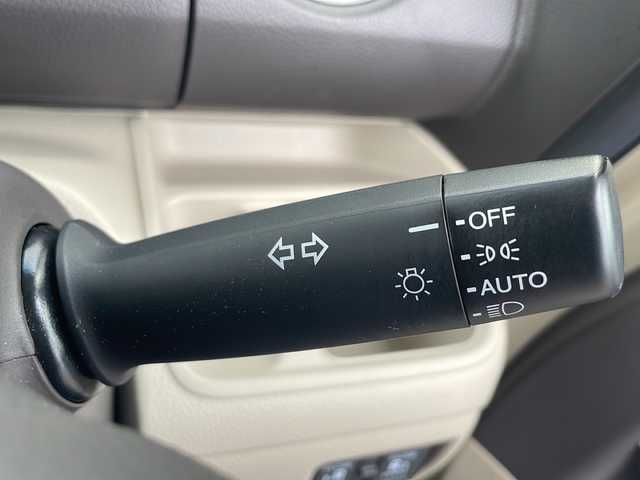 ホンダ Ｎ ＢＯＸ G L ホンダセンシング 茨城県 2019(令1)年 1.9万km プレミアムアイボリーパールⅡ クルーズコントロール/両側パワースライドドア/アイドリングストップ/バックカメラ/純正ナビ　BT/CD/DVD/フルセグ/シートヒーター/純正アルミホイール/純正フロアマット/LEDオートライト/ホンダセンシング/ETC/スマートキー