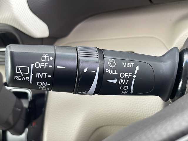 ホンダ Ｎ ＢＯＸ G L ホンダセンシング 茨城県 2019(令1)年 1.9万km プレミアムアイボリーパールⅡ クルーズコントロール/両側パワースライドドア/アイドリングストップ/バックカメラ/純正ナビ　BT/CD/DVD/フルセグ/シートヒーター/純正アルミホイール/純正フロアマット/LEDオートライト/ホンダセンシング/ETC/スマートキー