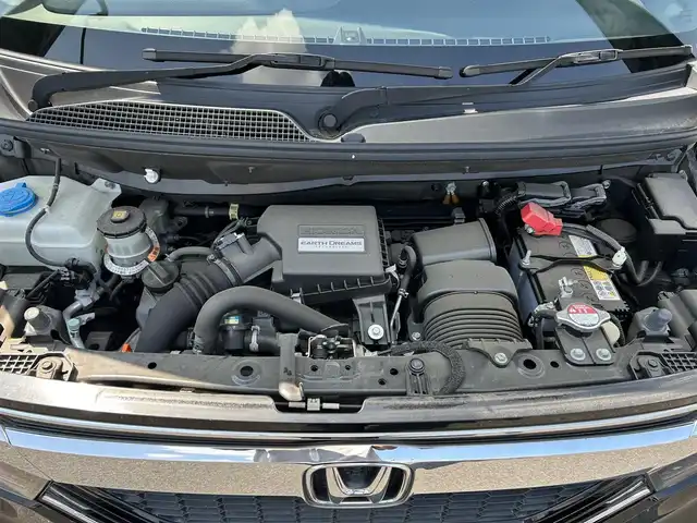 ホンダ Ｎ ＢＯＸ カスタム G L ターボ ホンダセンシング 栃木県 2018(平30)年 1.8万km クリスタルブラックパール ホンダセンシング/純正メモリナビ/フルセグTV/DVD/Bluetooth/バックカメラ/ビルトインETC/両側パワースライドドア/ドライブレコーダー/パドルシフト/アダプティブクルーズコントロール/ステアリングリモコン/スマートキー×2/純正エンジンスターター/LEDヘッドライト/フォグランプ/保証書/取説