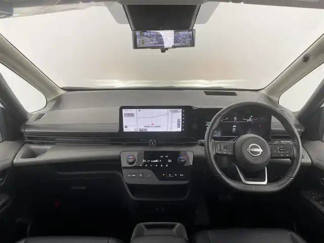日産 セレナ e－パワー ルキシオン 富山県 2023(令5)年 2.1万km プリズムホワイト ワンオーナー/純正メーカーOPナビ（AM/FM/BT/HDMI）/フルセグTV/アラウンドビューモニター/プロパイロット2.0/両側パワースライドドア/ハンズフリーオートスライドドア/デジタルインナーミラー/衝突被害軽減ブレーキ/レーンキープアシスト/レーダークルーズコントロール/純正前後ドライブレコーダー/ハンドル支援システム/パーキングサポート/HUD/コーナーセンサー/ETC2.0/レザーシート/電動パーキングブレーキ/オートワイパー/保証書/取扱説明書