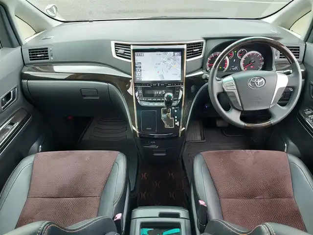 トヨタ アルファード 240S タイプゴールドⅡ 東京都 2014(平26)年 5.3万km ホワイトパールクリスタルシャイン モデリスタエアロ・マフラー/ツインムーンルーフ/パーフェクトダンパーIII/キャラクスLEDテールランプ/社外ドアミラーウィンカー/プッシュスタート/MTモード付きAT/クルーズコントロール/コーナーセンサー/ALPINEナビ/フルセグTV/バックカメラ/ETC/ドライブレコーダー DRC-310/両側パワースライドドア/パワーバックドア/ハーフレザーシート/HIDヘッドライト/オートライト/ドアバイザー/スマートキー
