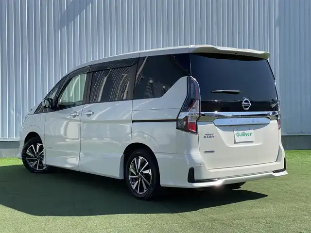 日産 セレナ ハイウェイスター V 香川県 2019(令1)年 5.3万km ブリリアントホワイトパール 登録時走行距離；52329km/純正ナビ/全方位カメラ/ETC/衝突被害軽減システム/クルーズコントロール/レーンキープアシスト/コーナーセンサー/ブラインドスポットモニター/LEDヘッドライト/純正フロアマット/革巻きステアリング/スマートキー/プッシュスタート