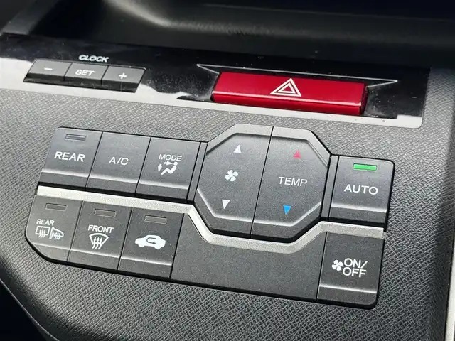 ホンダ ステップワゴン スパーダ Z インターナビセレ 滋賀県 2012(平24)年 11.4万km プレミアムスパークルブラックパール 両側パワースライドドア/純正HDDインターナビ/・CD/DVD/USB/フルセグ/革巻ステアリング/パドルシフト/ステアスイッチ/オートライト/純正１６AW/ETC/電動格納ミラー/ウィンカーミラー
