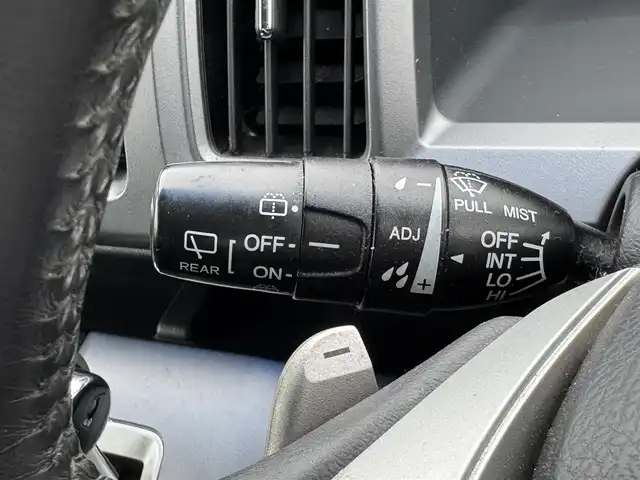 ホンダ ステップワゴン スパーダ Z インターナビセレ 滋賀県 2012(平24)年 11.4万km プレミアムスパークルブラックパール 両側パワースライドドア/純正HDDインターナビ/・CD/DVD/USB/フルセグ/革巻ステアリング/パドルシフト/ステアスイッチ/オートライト/純正１６AW/ETC/電動格納ミラー/ウィンカーミラー