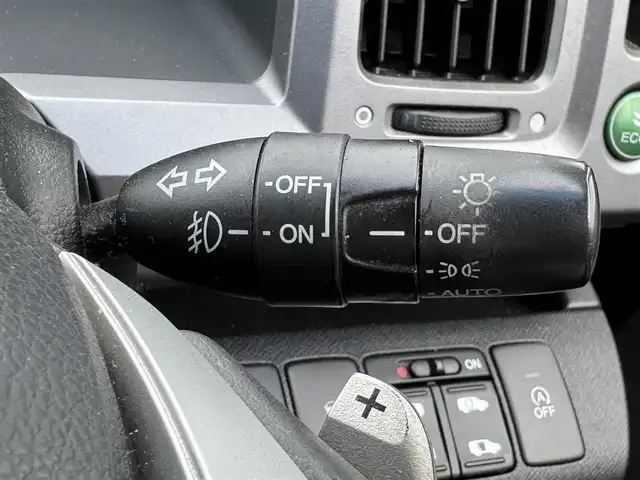 ホンダ ステップワゴン スパーダ Z インターナビセレ 滋賀県 2012(平24)年 11.4万km プレミアムスパークルブラックパール 両側パワースライドドア/純正HDDインターナビ/・CD/DVD/USB/フルセグ/革巻ステアリング/パドルシフト/ステアスイッチ/オートライト/純正１６AW/ETC/電動格納ミラー/ウィンカーミラー