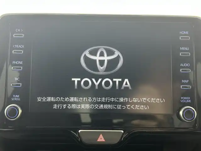 トヨタ ヤリス ハイブリッド G 埼玉県 2020(令2)年 0.6万km ブラック 純正ディスプレイオーディオ　フルセグ　ＢＴ　パノラミックビューモニター　レーダークルーズコントロール　前後ドライブレコーダー　インテリジェントクリアランスソナー　ＢＳＭ　ビルトインＥＴＣ　フロアマット