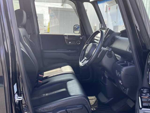ホンダ Ｎ ＢＯＸ カスタム G L ターボ ホンダセンシング 三重県 2018(平30)年 2.5万km クリスタルブラックパール 純正ディーラーナビ/両側パワースライドドア/バックカメラ/ホンダセンシング/レーダークルーズコントロール/衝突軽減ブレーキ/レーンキープアシスト/前後コーナーセンサー/フルセグTV/Bluetooth/純正ドライブレコーダー/LEDライト/純正15インチアルミ/純正フロアマット/電格ミラー/パドルシフト/禁煙車