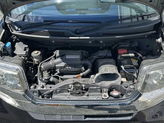 ホンダ Ｎ ＢＯＸ カスタム ターボ SSパッケージ 福岡県 2016(平28)年 6.7万km プレミアムベルベットパープル・パール 社外ナビ7インチ(CN-RS02D)/バックカメラ/シティブレーキアクティブシステム/ビルトインETC/社外360度ドラレコ(DRV-C750)/全席シートヒーター/両側パワースライドドア/HIDヘッドライト/ハーフレザーシート