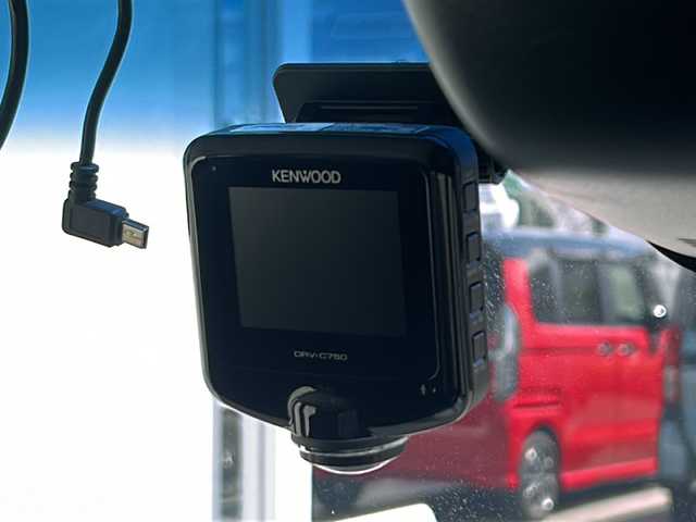 ホンダ Ｎ ＢＯＸ カスタム ターボ SSパッケージ 福岡県 2016(平28)年 6.7万km プレミアムベルベットパープル・パール 社外ナビ7インチ(CN-RS02D)/バックカメラ/シティブレーキアクティブシステム/ビルトインETC/社外360度ドラレコ(DRV-C750)/全席シートヒーター/両側パワースライドドア/HIDヘッドライト/ハーフレザーシート