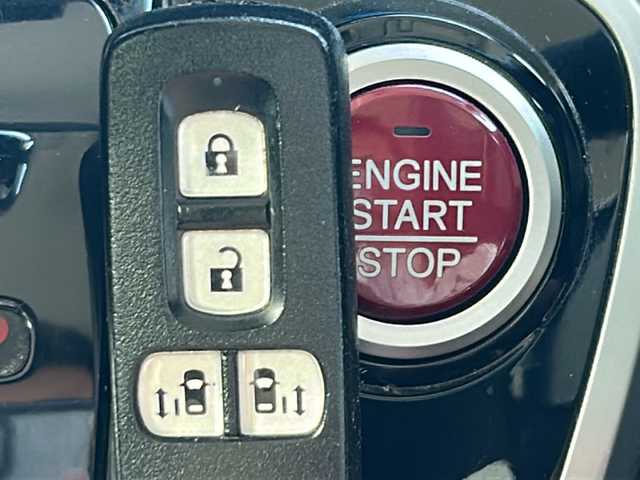 ホンダ Ｎ ＢＯＸ カスタム ターボ SSパッケージ 福岡県 2016(平28)年 6.7万km プレミアムベルベットパープル・パール 社外ナビ7インチ(CN-RS02D)/バックカメラ/シティブレーキアクティブシステム/ビルトインETC/社外360度ドラレコ(DRV-C750)/全席シートヒーター/両側パワースライドドア/HIDヘッドライト/ハーフレザーシート