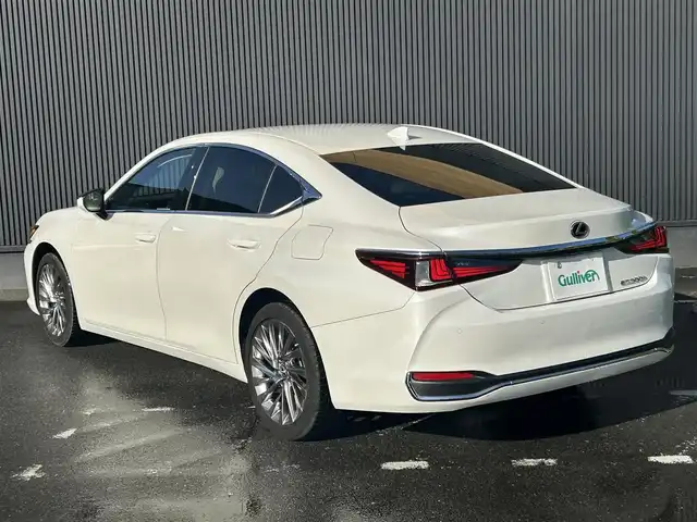 レクサス ＥＳ 300h バージョンL 福島県 2024(令6)年 1.4万km ソニッククォーツ サンルーフ/ワンオーナー/純正ナビ/（フルセグナビ/Bluetooth/USB/FM/AM）/アラウンドビューカメラ/ETC2.0/レーダークルーズコントロール/MTモード付AT/メモリー付パワーシート/シートヒーター/エアーシート/ステアリングヒーター/衝突軽減ブレーキ/横滑り防止機能/レーンアシスト/BSM/AFS/パドルシフト/パワーバックドア/オートビーム/オートハイビーム/カードキー/純正フロアマット