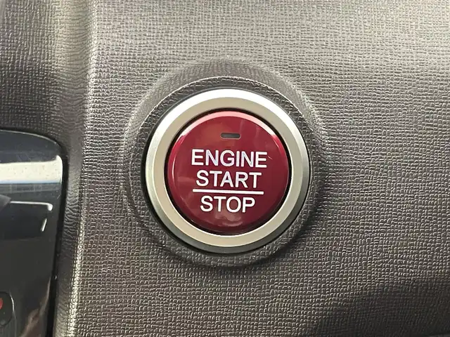 ホンダ Ｎ ＯＮＥ プレミアム Lパッケージ 福岡県 2013(平25)年 5.1万km プレミアムホワイトパール 社外ナビ／フルセグＴＶ　/バックカメラ　/ＥＴＣ　/プッシュスタート　/スペアキー１本　/電動格納式ドアミラー　/ＥＣＯＮ　/アイドリングストップ　/横滑り防止　/革巻きステアリング　/純正１４インチＡＷ　/ＬＥＤライト