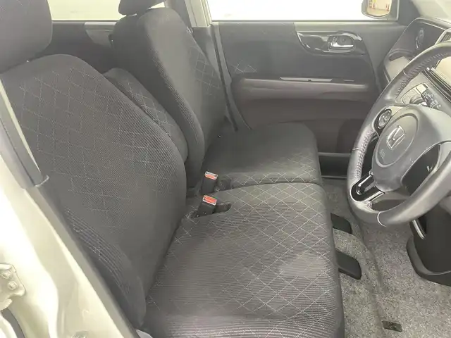 ホンダ Ｎ ＯＮＥ プレミアム Lパッケージ 福岡県 2013(平25)年 5.1万km プレミアムホワイトパール 社外ナビ／フルセグＴＶ　/バックカメラ　/ＥＴＣ　/プッシュスタート　/スペアキー１本　/電動格納式ドアミラー　/ＥＣＯＮ　/アイドリングストップ　/横滑り防止　/革巻きステアリング　/純正１４インチＡＷ　/ＬＥＤライト