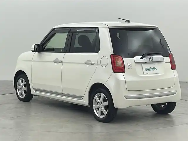 ホンダ Ｎ ＯＮＥ プレミアム Lパッケージ 福岡県 2013(平25)年 5.1万km プレミアムホワイトパール 社外ナビ／フルセグＴＶ　/バックカメラ　/ＥＴＣ　/プッシュスタート　/スペアキー１本　/電動格納式ドアミラー　/ＥＣＯＮ　/アイドリングストップ　/横滑り防止　/革巻きステアリング　/純正１４インチＡＷ　/ＬＥＤライト