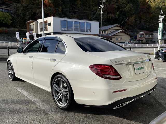 メルセデス・ベンツ Ｅ２００ アバンギャルド スポーツ 福岡県 2018(平30)年 5.2万km ダイヤモンドホワイト レザーＰＫＧ/ブルメスター/禁煙車/パフュームアトマイザー/ＡＣＣ/アクティブレーンキープ/アンビエントライト/インテリジェントライト/黒革シート/全席シートＨ/ｃａｒｐｌａｙ/ａｎｄｒｏｉｄオート