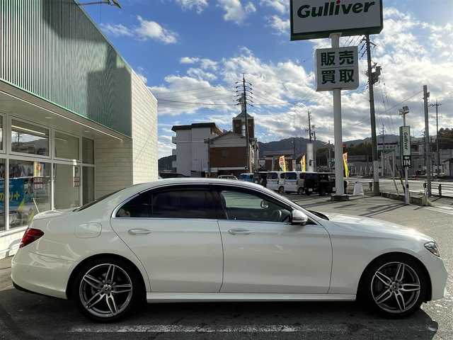 メルセデス・ベンツ Ｅ２００ アバンギャルド スポーツ 福岡県 2018(平30)年 5.2万km ダイヤモンドホワイト レザーＰＫＧ/ブルメスター/禁煙車/パフュームアトマイザー/ＡＣＣ/アクティブレーンキープ/アンビエントライト/インテリジェントライト/黒革シート/全席シートＨ/ｃａｒｐｌａｙ/ａｎｄｒｏｉｄオート