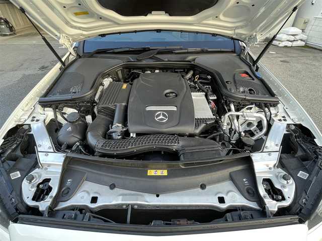 メルセデス・ベンツ Ｅ２００ アバンギャルド スポーツ 福岡県 2018(平30)年 5.2万km ダイヤモンドホワイト レザーＰＫＧ/ブルメスター/禁煙車/パフュームアトマイザー/ＡＣＣ/アクティブレーンキープ/アンビエントライト/インテリジェントライト/黒革シート/全席シートＨ/ｃａｒｐｌａｙ/ａｎｄｒｏｉｄオート