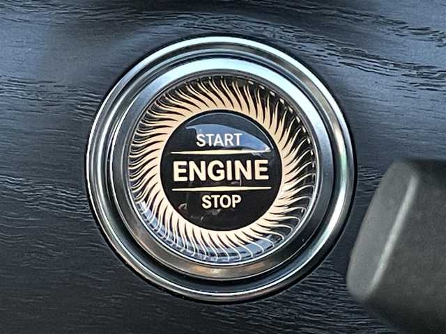 メルセデス・ベンツ Ｅ２００ アバンギャルド スポーツ 福岡県 2018(平30)年 5.2万km ダイヤモンドホワイト レザーＰＫＧ/ブルメスター/禁煙車/パフュームアトマイザー/ＡＣＣ/アクティブレーンキープ/アンビエントライト/インテリジェントライト/黒革シート/全席シートＨ/ｃａｒｐｌａｙ/ａｎｄｒｏｉｄオート